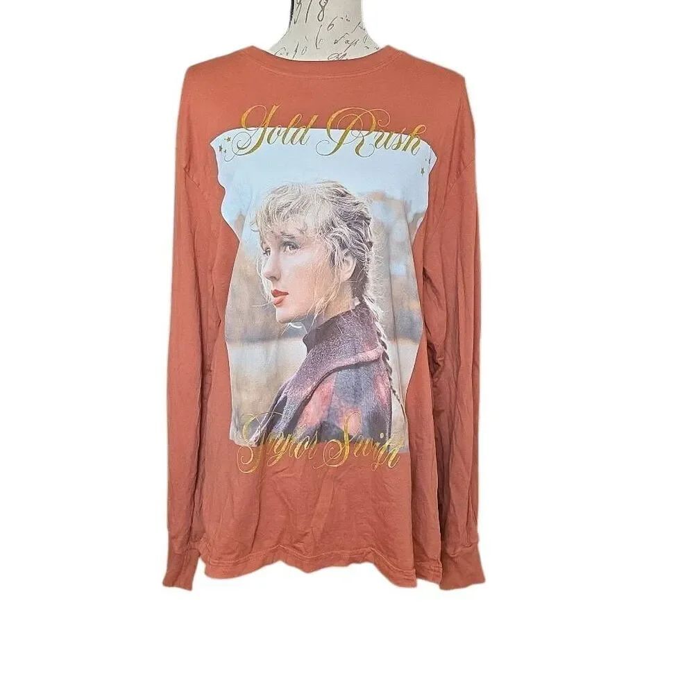 Taylor Swift Women's Size Large Orange Gold Rush Long Sleeve T-shirt